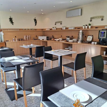 Hotel Tour Maje Rodez Esterno foto