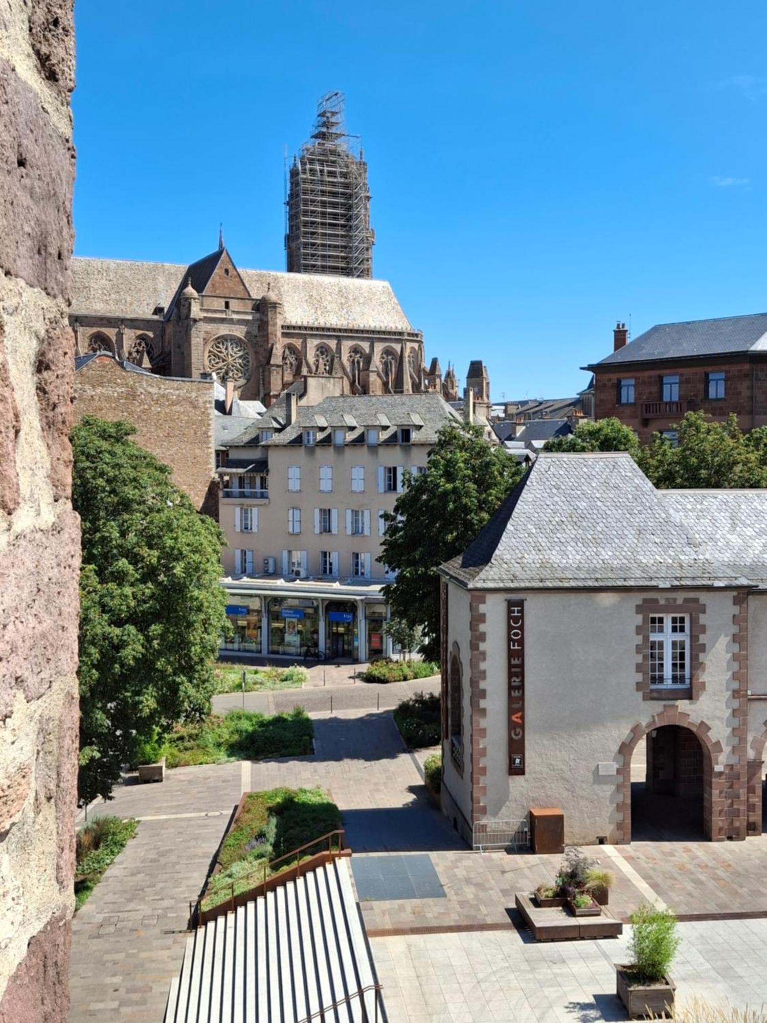 Hotel Tour Maje Rodez Esterno foto
