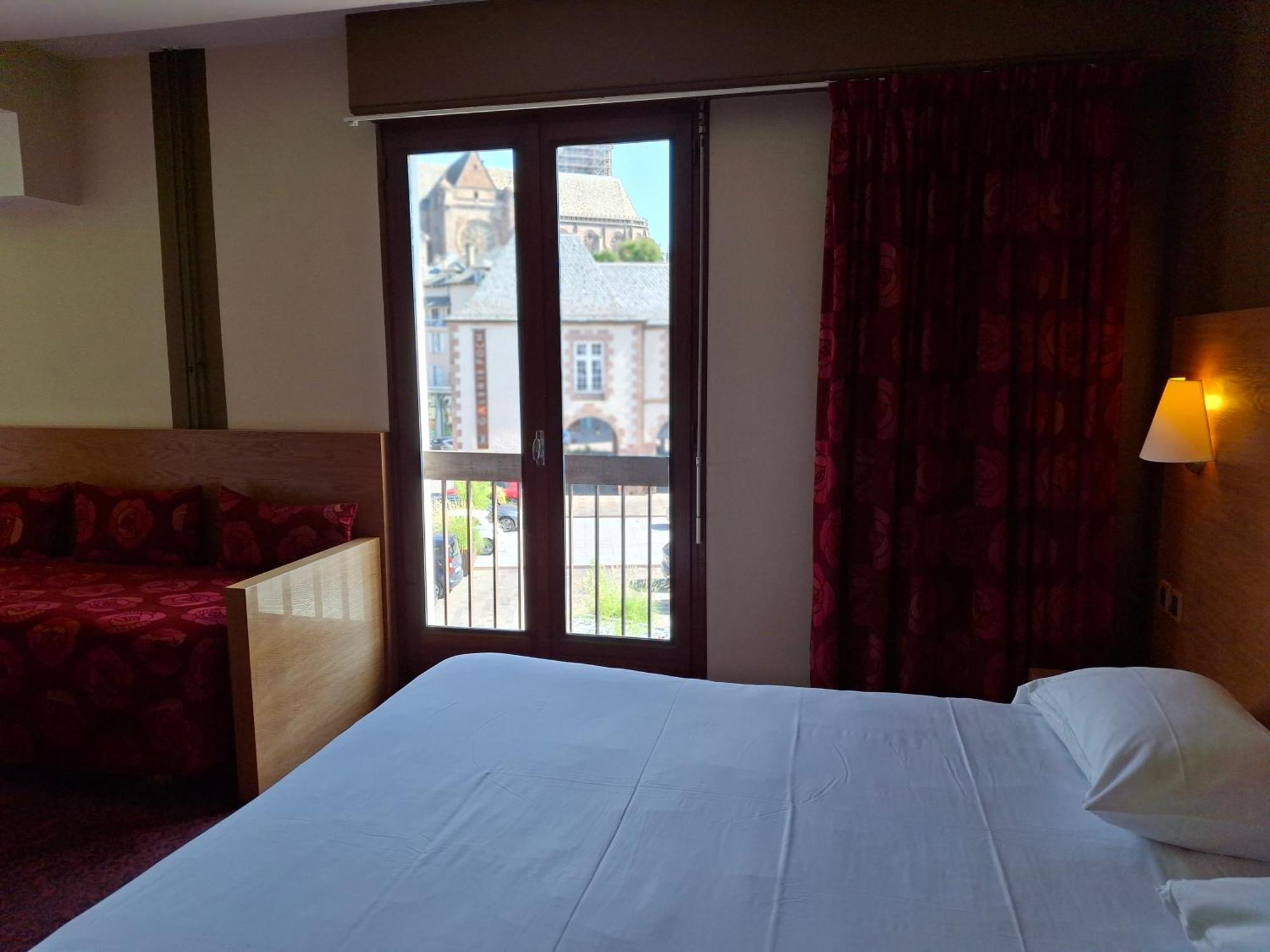 Hotel Tour Maje Rodez Esterno foto