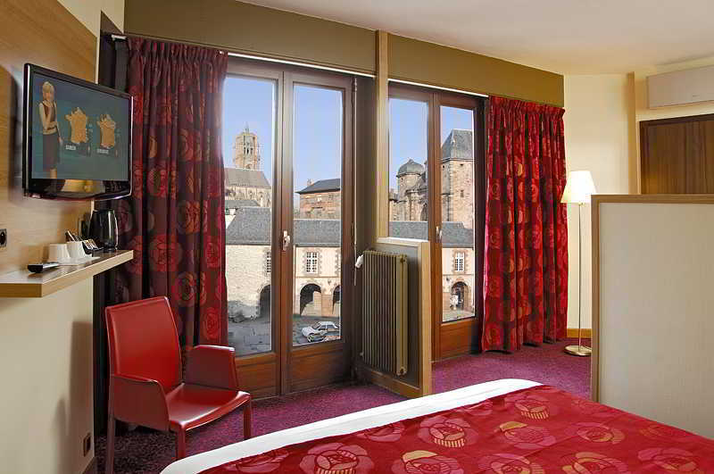 Hotel Tour Maje Rodez Esterno foto