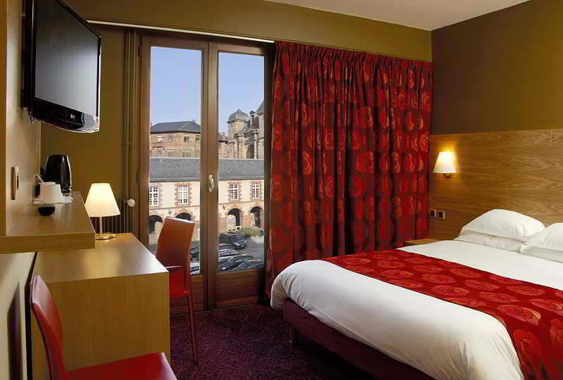 Hotel Tour Maje Rodez Esterno foto